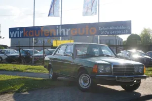 Mercedes-Benz 200 D*OLD TIMER*RADIO*SERVO*ORIGINAL ZUSTAND !!