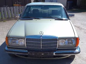 Mercedes-Benz C 230