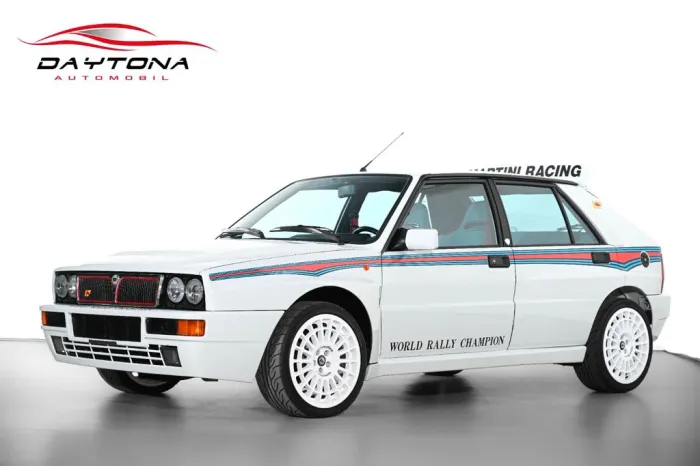 Lancia Delta HF Integrale Evoluzione 1 Martini 6