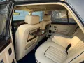 Rolls-Royce Silver Spirit