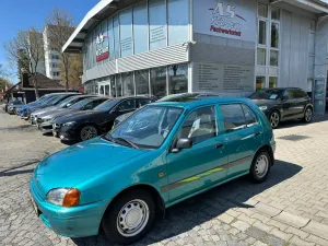 Toyota Starlet 1,4 Ben Servo Radio Zentral Allwetterrei
