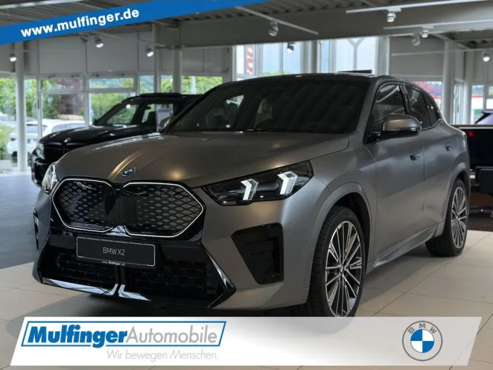 BMW iX2 xDrive30 M Sport Pro ACC PanoD. SurView. 20