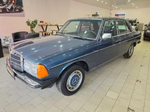 Mercedes-Benz 300 d  w123  H Kennzeichen Oldtimer Automatik