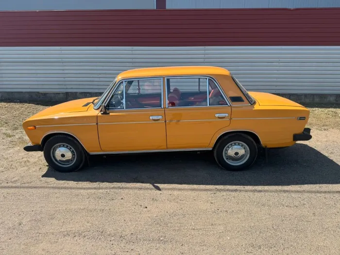 Lada Andere