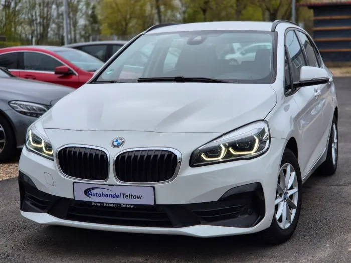 BMW 216 d Advantage *AHK *LED-Scheinwerfer *SHZ *PDC