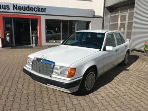 Mercedes-Benz 200
