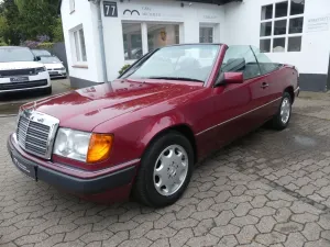 Mercedes-Benz 300 E 24 C Cabrio, 1. Hand, Scheckheft MB