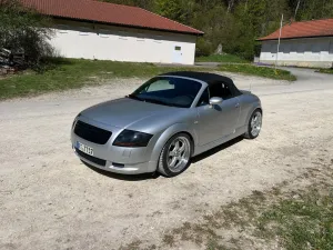Audi TT Roadster 1.8T quattro 132 kW -