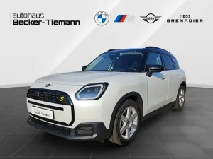 MINI Countryman SE ALL4 Classic Trim mit Paket M / Le