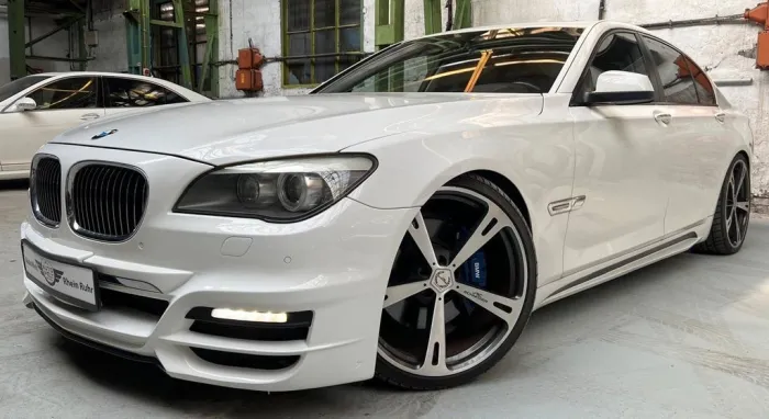 BMW AC Schnitzer Bodykit 750i V8 Comfort Pak.
