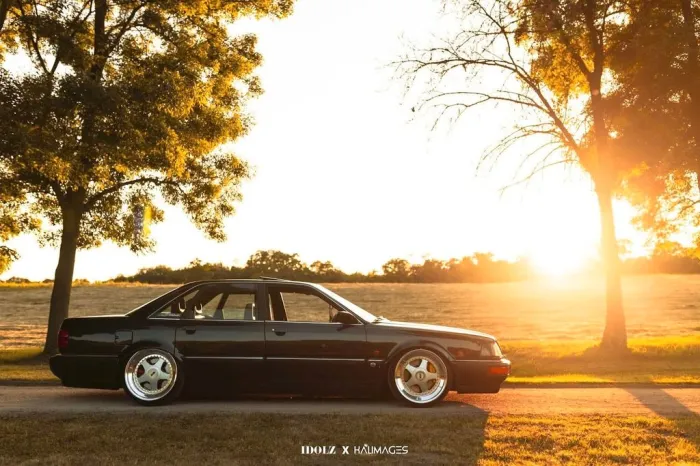 Audi V8