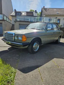 Mercedes-Benz 200