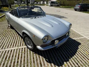 Fiat 124 Spider