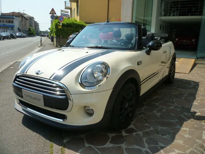 MINI Mini 1.5 Cooper Hype Cabrio