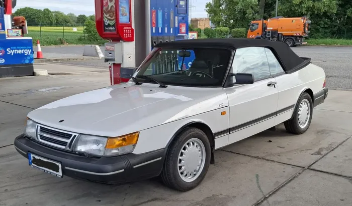 Saab 900i Cabrio