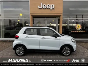 Leapmotor T03 95 PS BEV Panorama Navi ACC Klimaautom Fahre