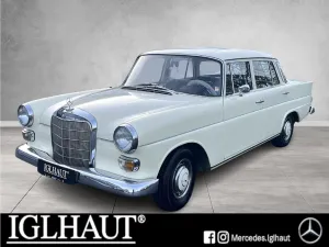 Mercedes-Benz 200 4. HAND DEUTSCHES FZG BECKER RADIO