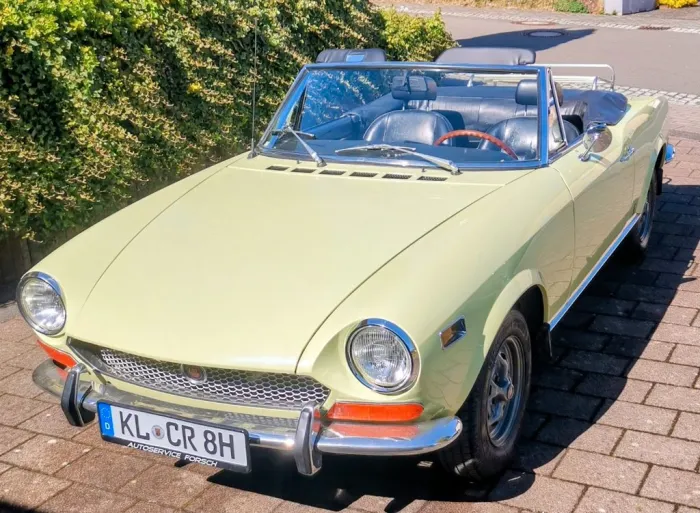 Fiat 124 Spider