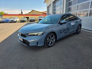 Honda Civic 2.0 i-MMD Hybrid Advance Auto