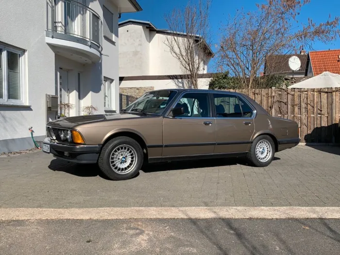 BMW 735iA (e23!)