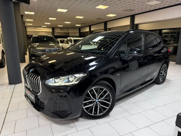 BMW 220i Active Tourer M Sport-360°-KEYL-HUD-AHK-H&K
