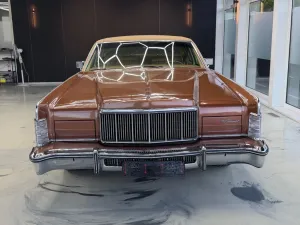 Lincoln Continental