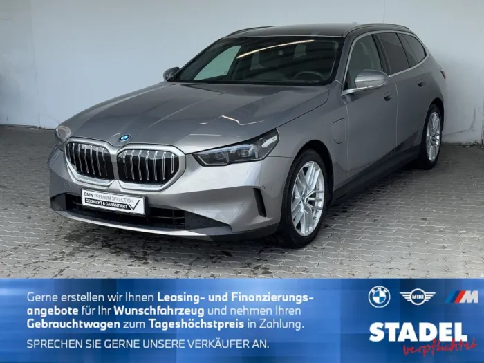 BMW 530e xDrive Tour.