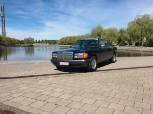 Mercedes-Benz S 300 SEL