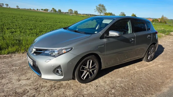 Toyota Auris Hybrid 1.8