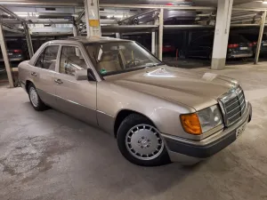 Mercedes-Benz W124 230E DIN-Kennzeichen! 