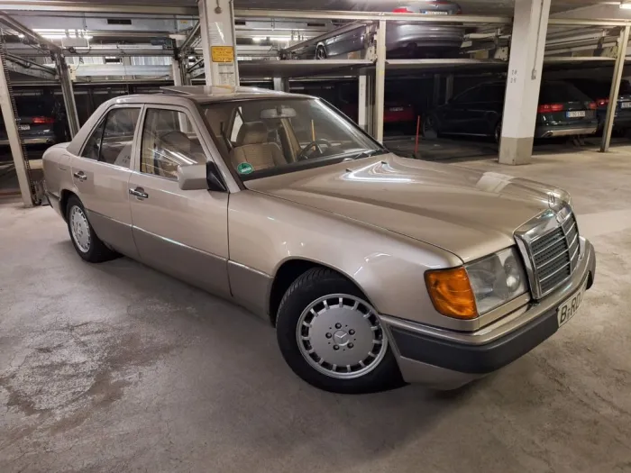 Mercedes-Benz W124 230E DIN-Kennzeichen! 
