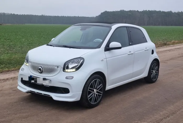 Smart ForFour Brabus Ausstattung 90ps Benzin 1. Hand 