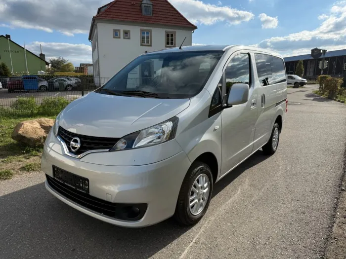 Nissan NV200 Evalia Tekna