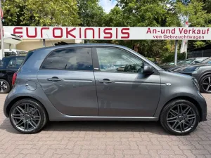 Smart forfour 66kW BRABUS STYLE*eSD*NAVI*JBL*KAM*