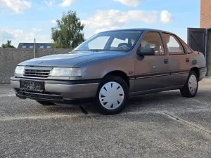 Opel Vectra A GLS 1.6 Benzin Stufenheck Grau Metallic