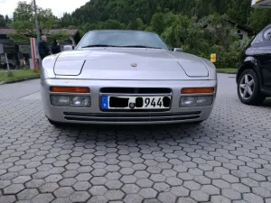 Porsche 944 S2