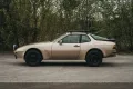 Porsche 944