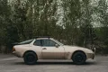 Porsche 944