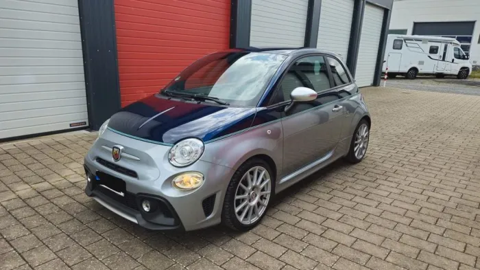 Abarth 695 Rivale Special Edition Carbon PDC Akrapovic