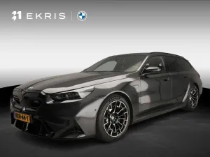 BMW M5 Touring LED - Leder - HUD - Active cruise - p