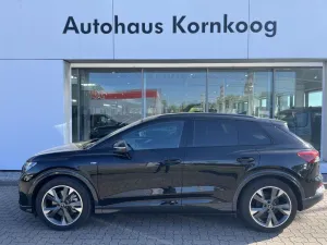 Audi Q4 45 e-tron S-Line 77 kWh Matrix