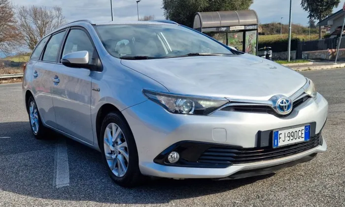 Toyota Auris Touring Sports 1.8 Hybrid Lounge