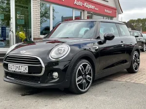 MINI COOPER 1.5 Automatik SHZ BT PDC NAVI LED