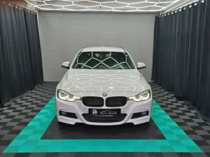BMW 318i Touring M Sport Shadow Automatik PDC NAVI
