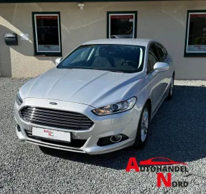 Ford Mondeo Automatik Titanium PDC Navi Sitzheizung