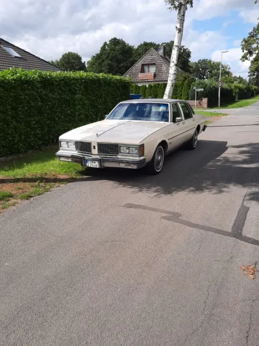 Oldsmobile Delta 88 Royal Custom