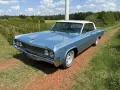 Oldsmobile Dynamic 88 Holiday 4-Door Sedan