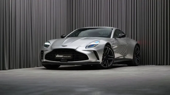 Aston Martin V8 Vantage 4.0 V8