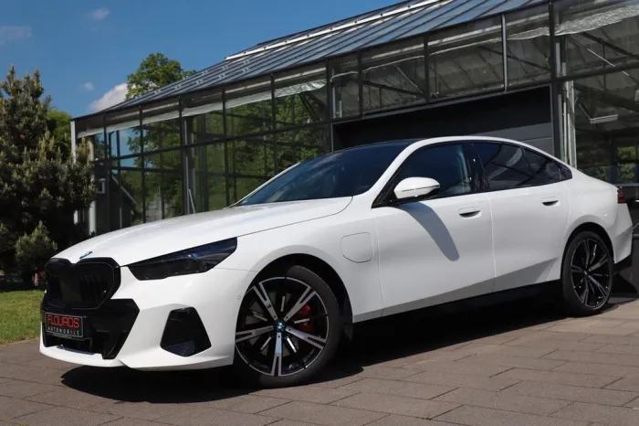 BMW 550 e xDrive M Sport Pro Pano AHK
