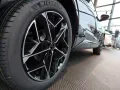 DS Automobiles N°4 ÉTOILE + Alcantara HYBRID 145